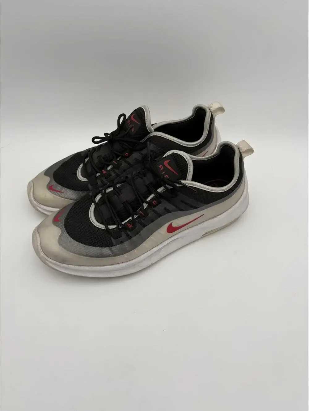 Nike Air Max Axis Sneakers Men's size 10.5 Running Shoes Black and Red Airmax